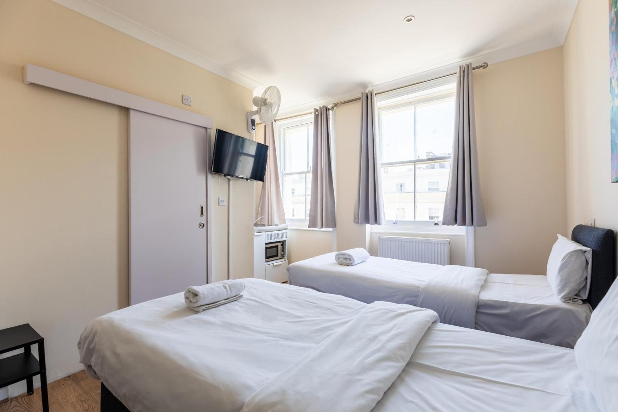 The Chapter Hotels - Hyde Park 런던 객실 사진