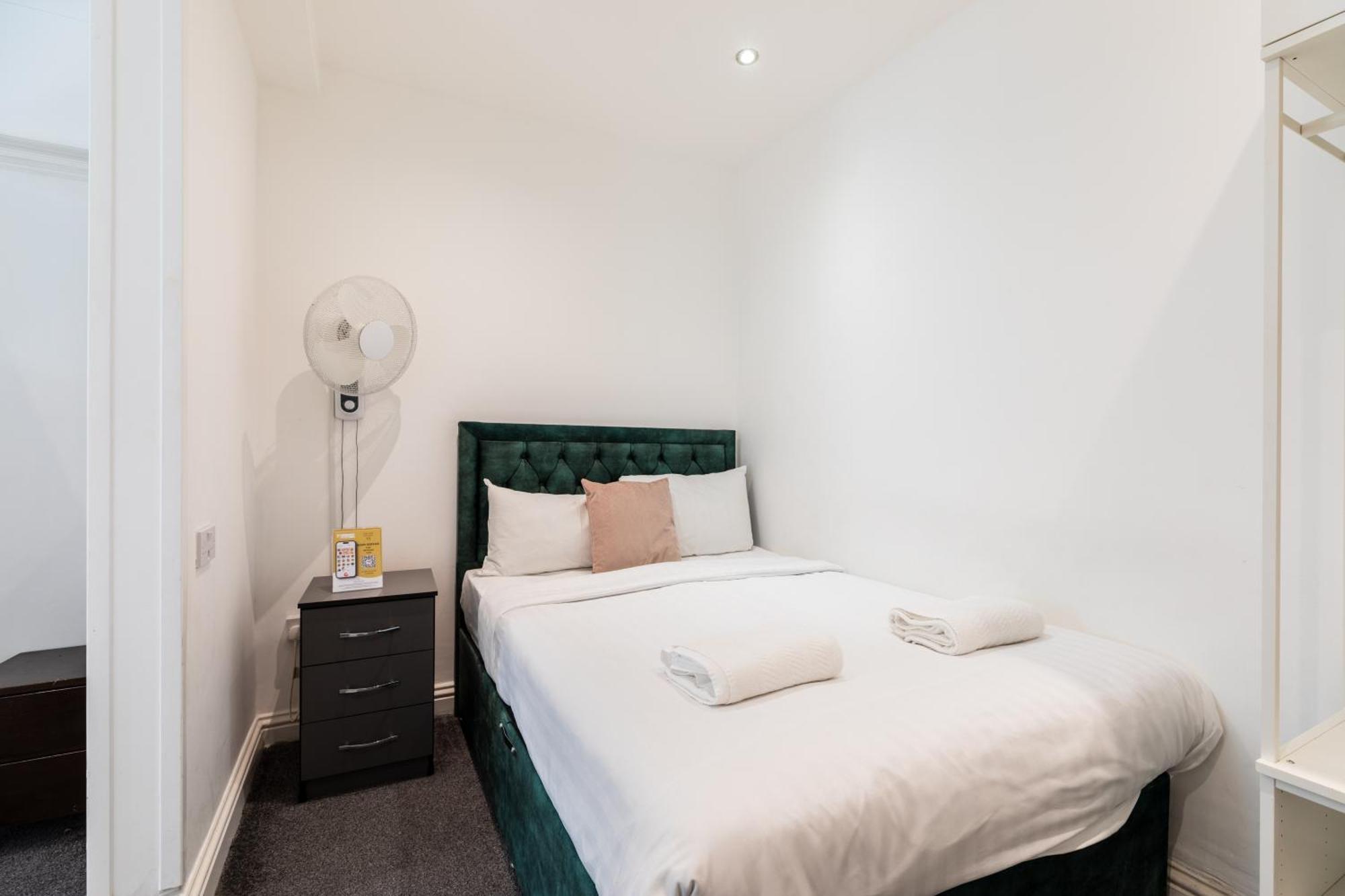 The Chapter Hotels - Hyde Park 런던 객실 사진
