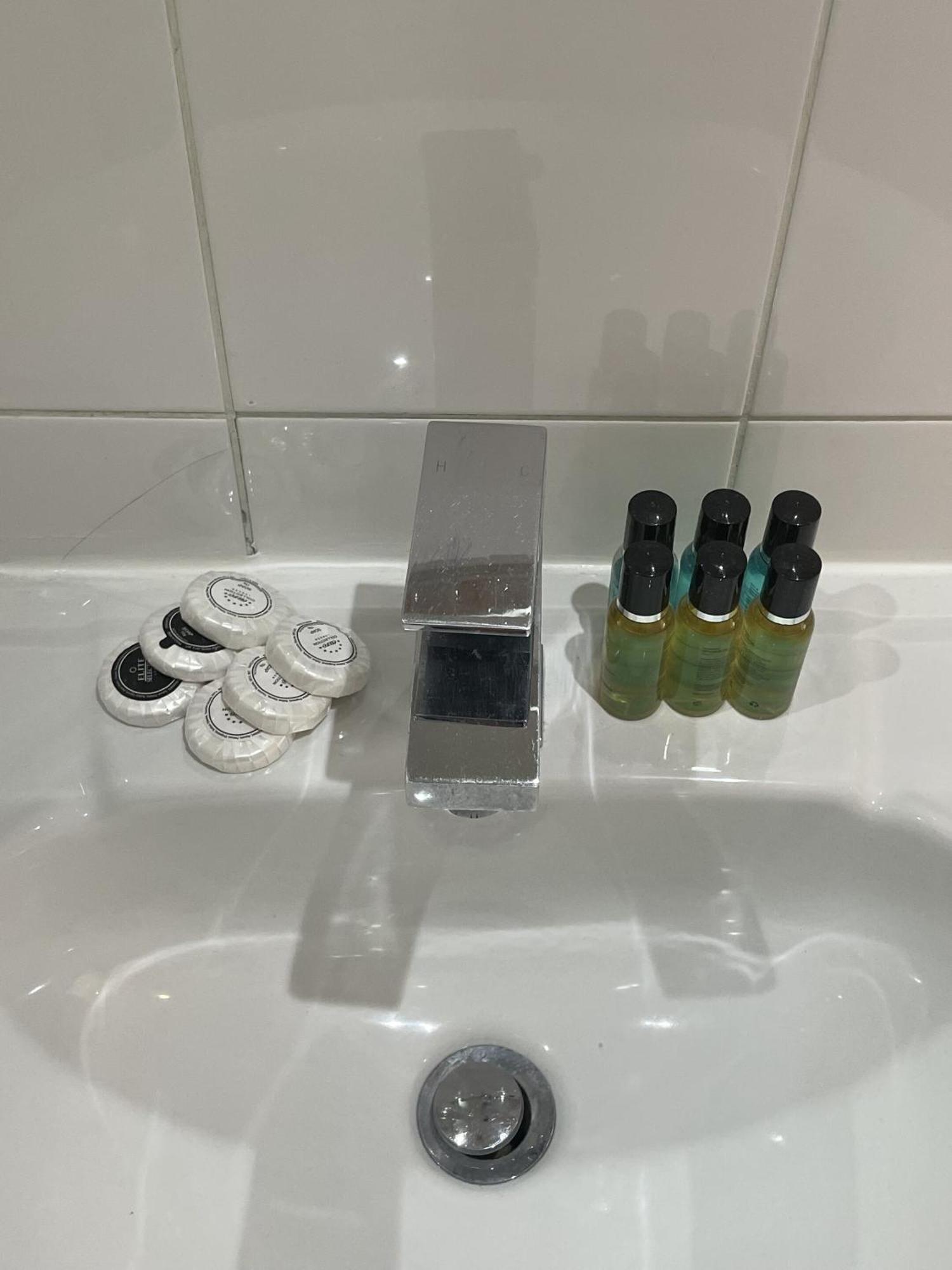 The Chapter Hotels - Hyde Park 런던 객실 사진